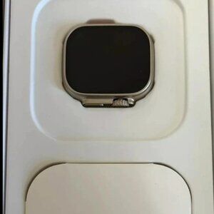 New silver Apple watch, 39–42 mm